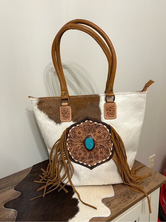 American Darling Handbags - Handcrafted Brown & White Fringe Tote with Turquoise Accent